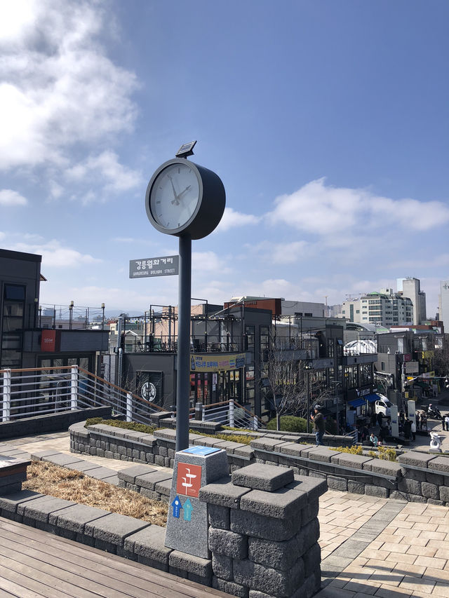 🗺️ 강릉 여행 코스: 금학장칼국수 → 예닮곳간 → 베니닭강정 → 월화광장