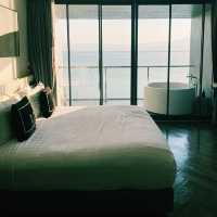 M2 Hotel Waterside เป็นโรงแรมสไตล์โมเดิร์น