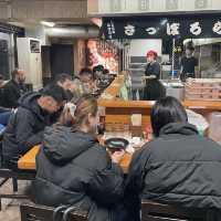 【北海道】深夜でも行列が絶えない大人気ラーメン屋🍜