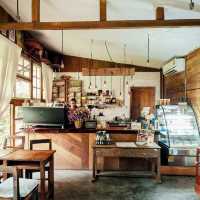 Young Folk Bean & Brew คาเฟ่บรรยากาศอบอุ่น