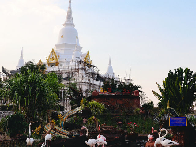 พระบรมธาตุเจดีย์ศรีมงคล