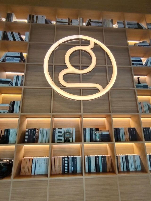โรงแรม Graph Hotels
