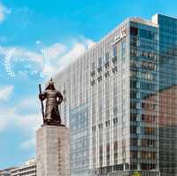 Gwanghwamun Square: A Vibrant Hub with Historical Charm