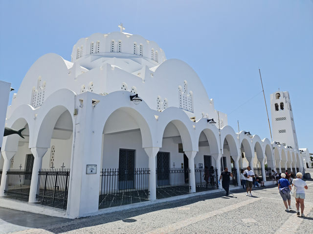 One of the Postcard trip in real white and blue dome