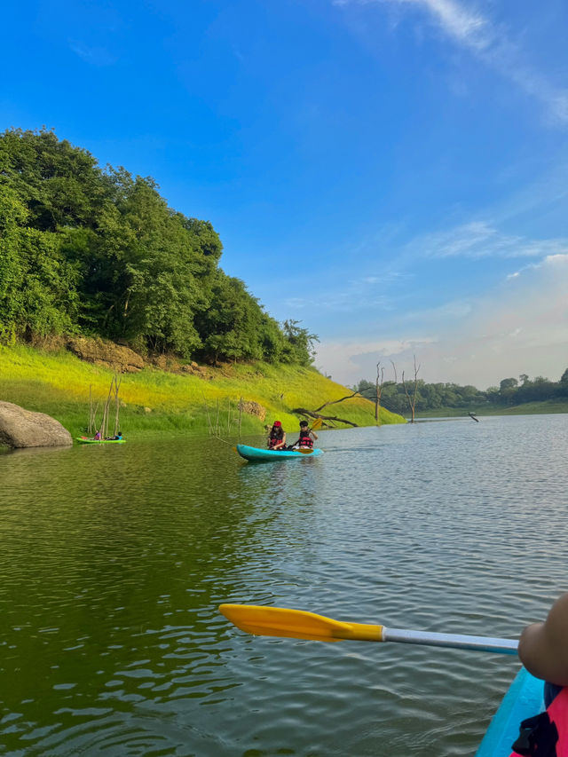 อ่างเก็บน้ำวังบอน พายเรือดูน้ำตก 💚💦