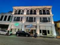 “Riverside Heritage Boutique: Culture, Comfort & Charm”