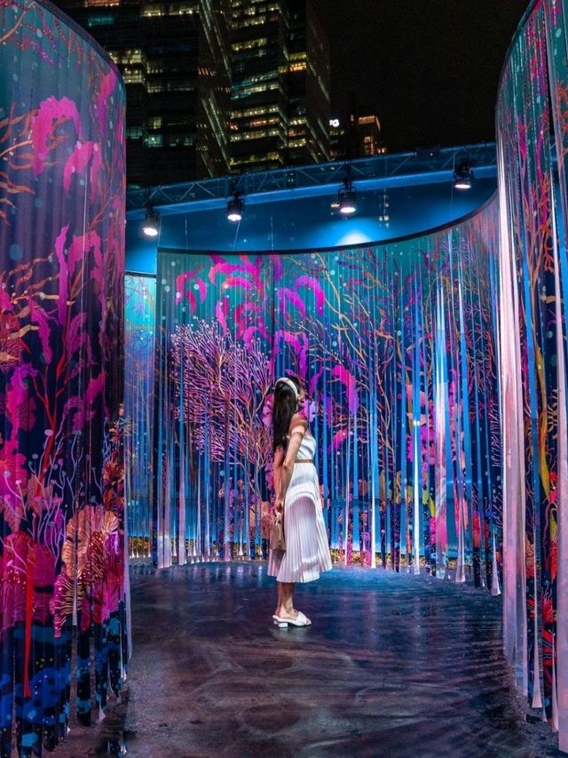 EXPERIENCE LIFE BENEATH THE WAVES IN THIS YEAR’S I LIGHT FESTIVAL! 💡🌊