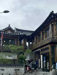 삼청동 거리에서
