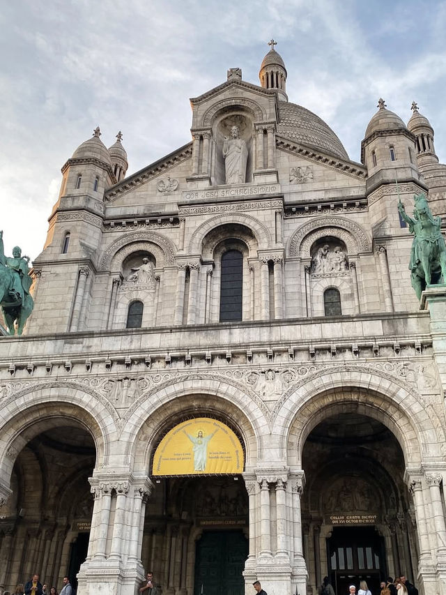 ⛪️天空の白い聖堂！サクレ・クール寺院で心を浄化する旅