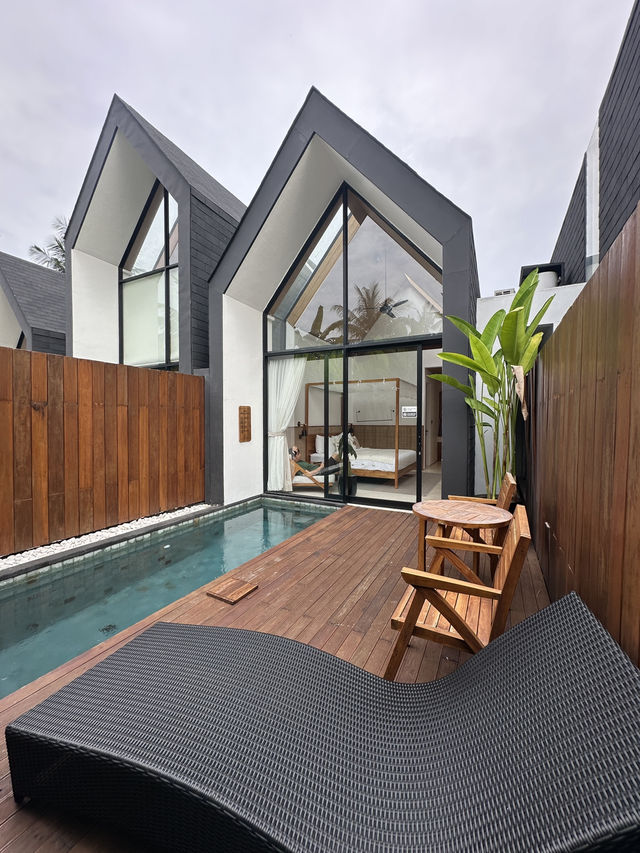 A hidden gem in Ubud — truly an affordable villa that exceeded my expectations.