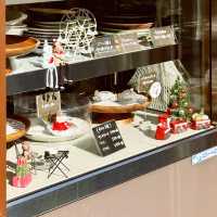 Tricolore Cafe