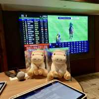 跑馬地馬場：香港賽馬經典熱鬧體驗 🏇🏻