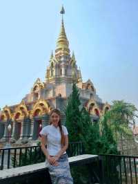 พระบรมธาตุศรีนครินทราสถิตย์มหาสันติคีรี แม่สลอง