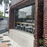Hi Babe Café
