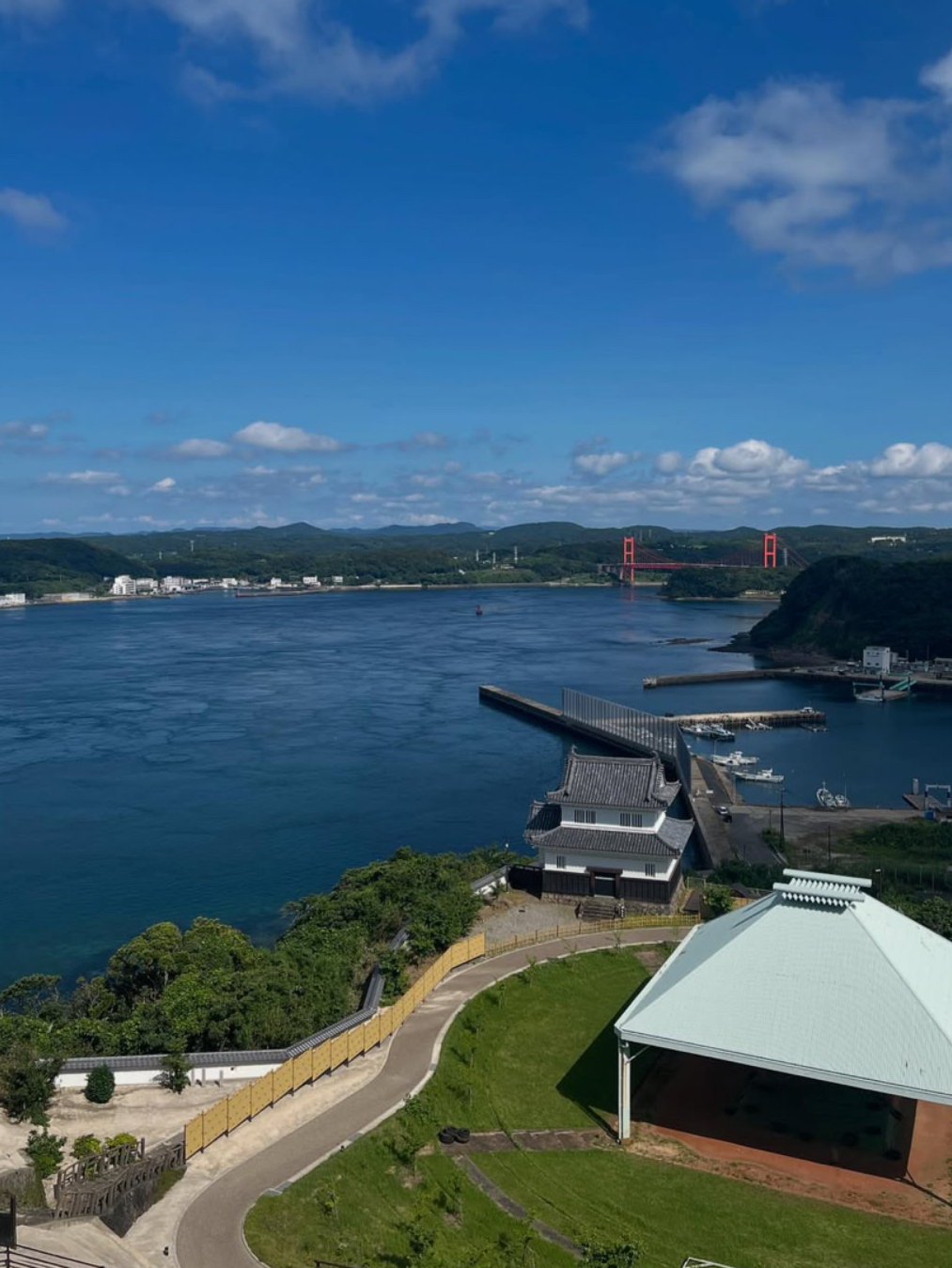 🏯海に浮かぶ城の絶景！平戸城で歴史と自然のコラボレーションを満喫