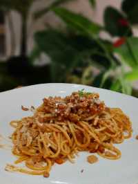 🌄 01 MO Café – Cozy Vegetarian-Friendly Brunch on the Road to Genting