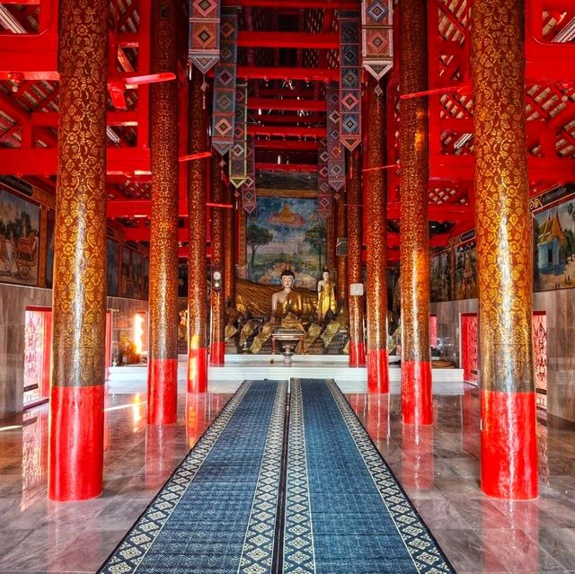 ไหว้พระนอนศักดิ์สิทธิ์ ณ วัดเก่าโบราณที่แม่ริม