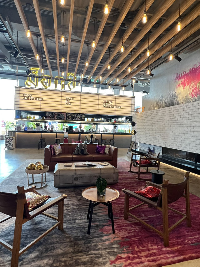 Moxy Bangkok Ratchaprasong by Marriott 