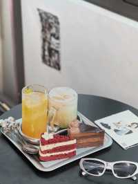 While 8.11 PM Coffee