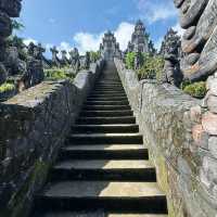 Gateway to the Gods: Lempuyang Temple’s Majestic Charm 🇮🇩