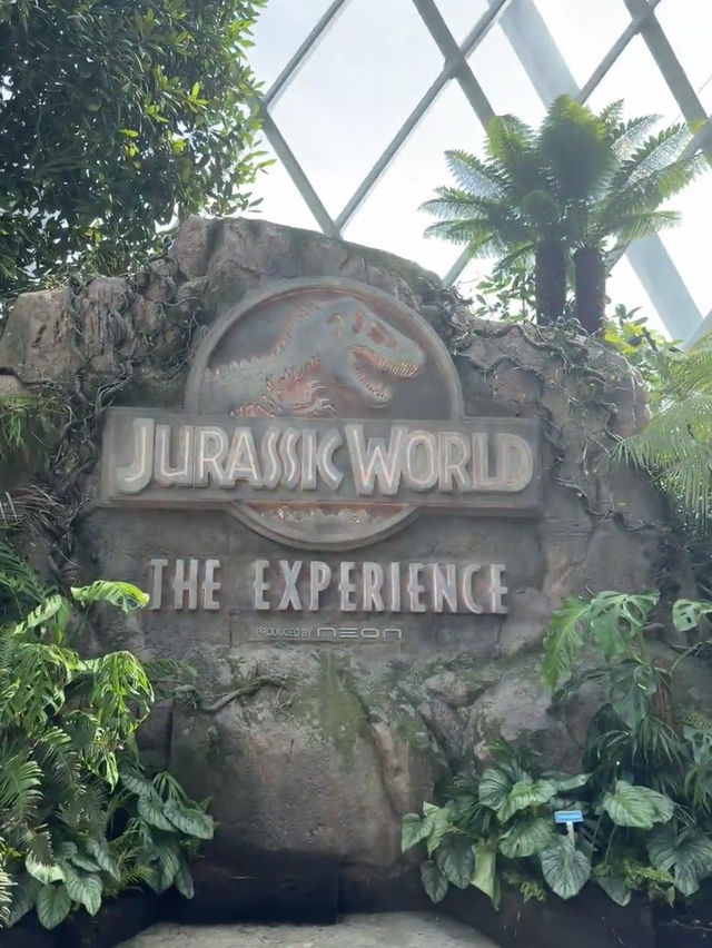 Cloud Forest Jurassic in Singapore 🦕