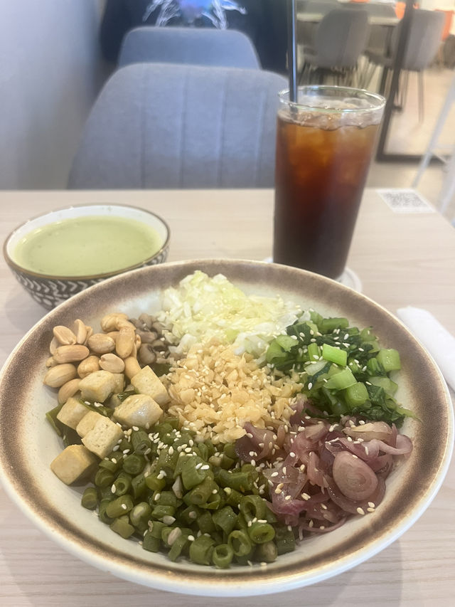 A Thunderous Feast: Modern Lei Cha in Kampar 🌿🍵