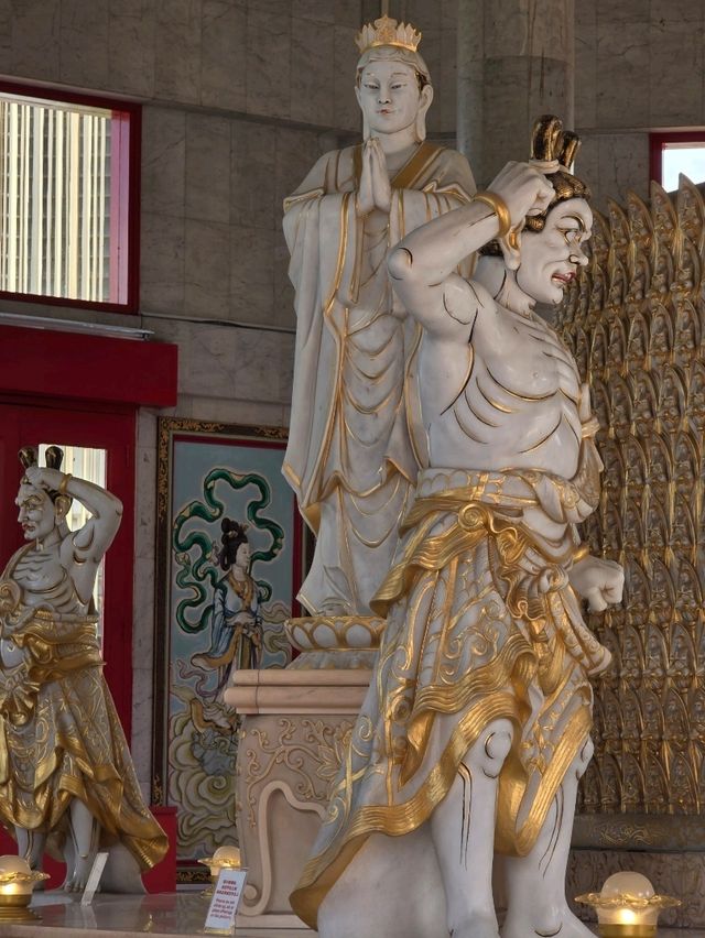 Eight Sides of Serenity : The Hall of Amrita Precepts