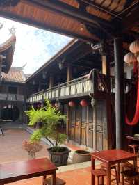 戲台上的時光旅行：霧峰林家大花廳深度漫遊