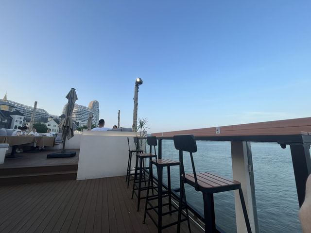 Dandong 