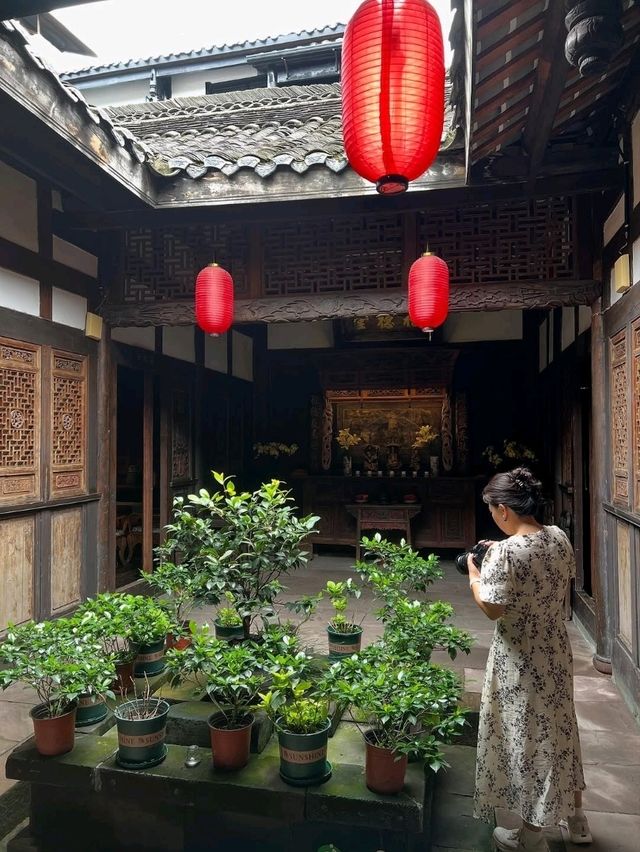 Chengdu’s Landmarks Are Chill, Cool, and Kinda Epic