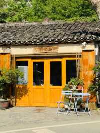 Yangshuo: China’s Peaceful Paradise on the Water