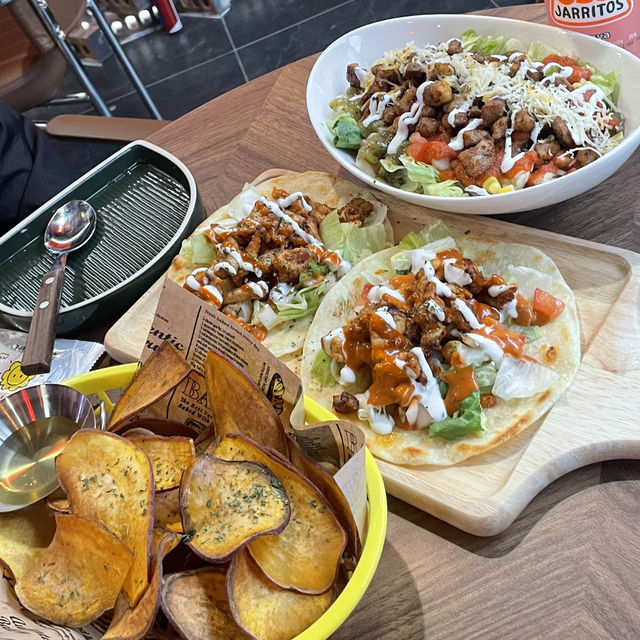 🌮 미국 감성 한입에 담은, 경성대 빅웨이브타코