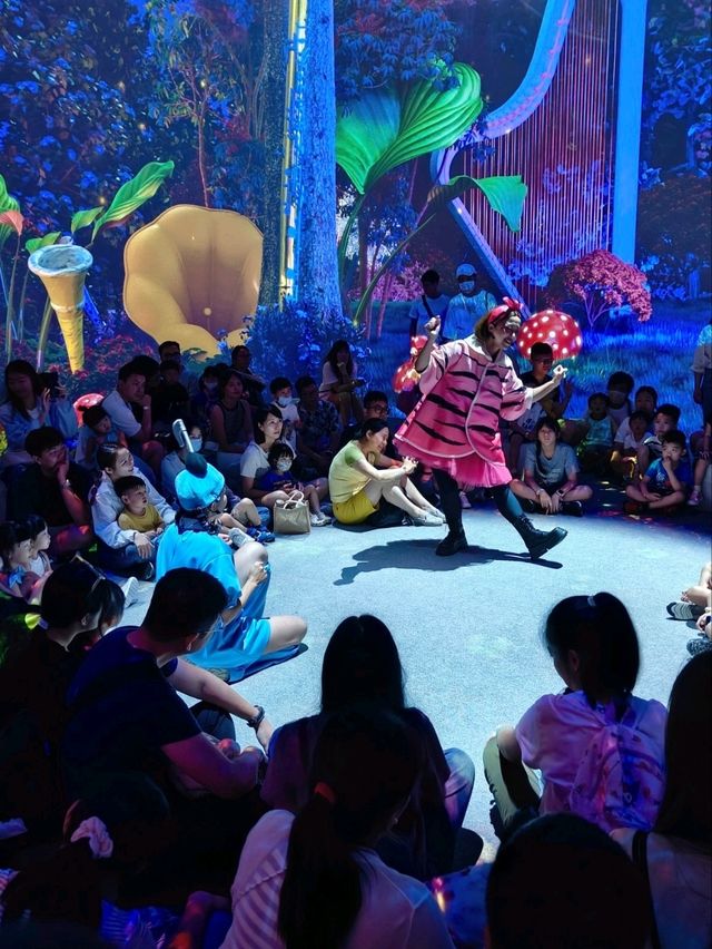 走進童話的奇幻世界:虎姑婆和他的朋友沉浸式遊戲場 走進童話的奇幻世界:虎姑婆和他的朋友沉浸式遊戲場