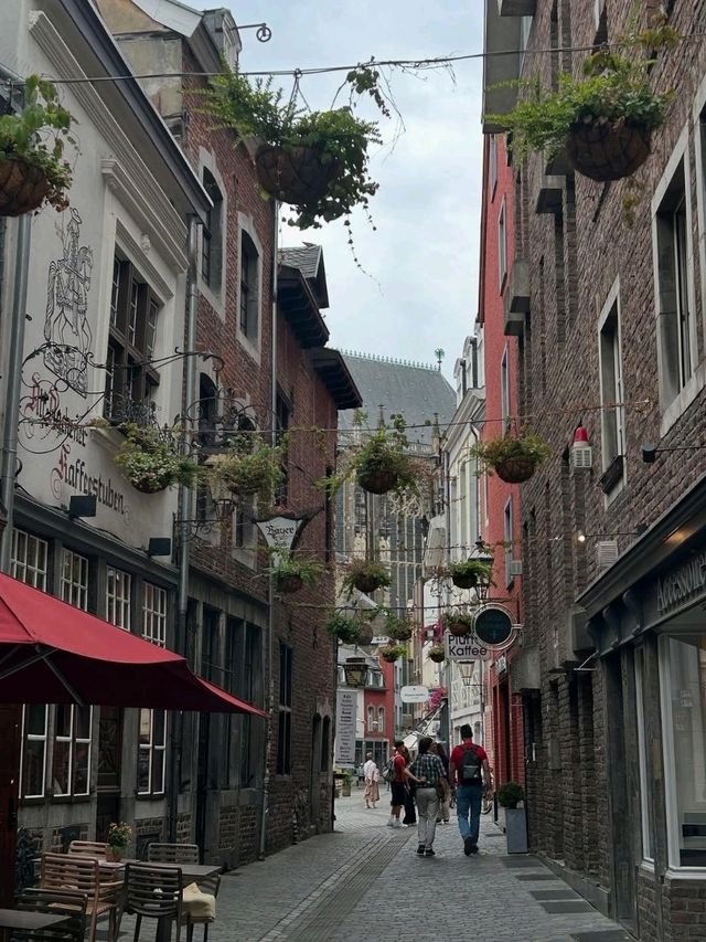 🏰 Aachen Highlights: Germany’s Imperial Spa City
