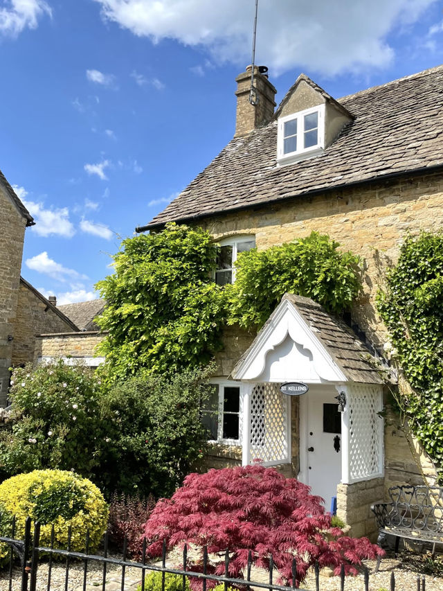On the Road Through UK: Long Road Trip Itinerary – Gloucestershire & Beyond 
