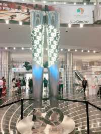 Petronas Twin Towers: Majestic Icon of Modern Architecture