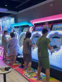 人均$1XX打機VR任玩唱K按摩飲酒整甲過夜