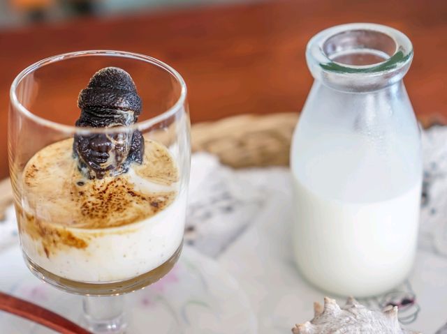 🇰🇷 제주 ‘카페 쪼끌락’ – 김녕 해변의 감성 스팟 🌊☕️