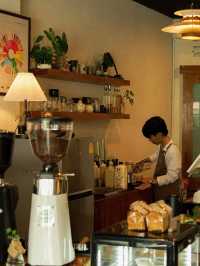 คาเฟ่มินิมอล Hana Coffee 