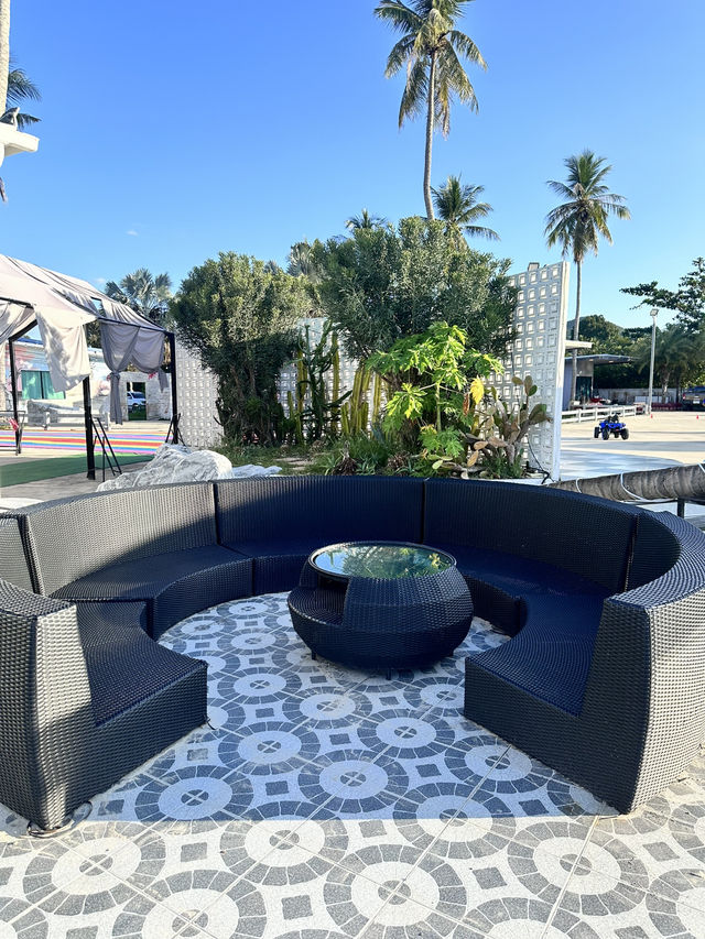 The view beach cafe