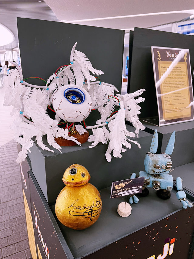 Clay Robot Exhibitions by Yenji: Where Emotions Meet Imagination