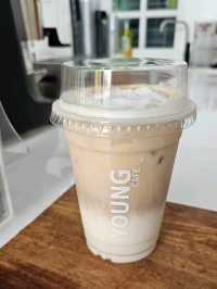 YOUNG CAFE คาเฟ่สไตล์มินิมอลมินิใจ