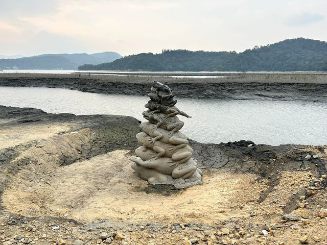 遇到外國人問「什麼累」?原來是Sun Moon Lake  遇到外國人問「什麼累」?原來是Sun Moon Lake