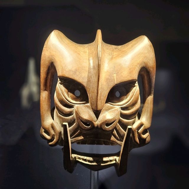 Gift from ASEAN leaders on display at National Art Gallery