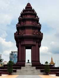 🇰🇭 獨立紀念碑វិមានឯករាជ្យ+西哈努克國王紀念公園ស្ដូបព្រះ ករុណា ព្រះបាទសម្តេច នរោត្តម សីហនុ "ព្រះបរមរតនកោដ្ឋ"  