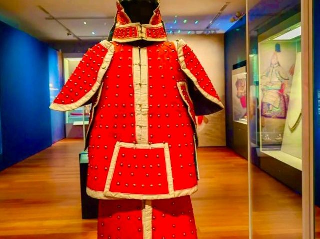 A Modern Window to Ancient China — Hong Kong Palace Museum