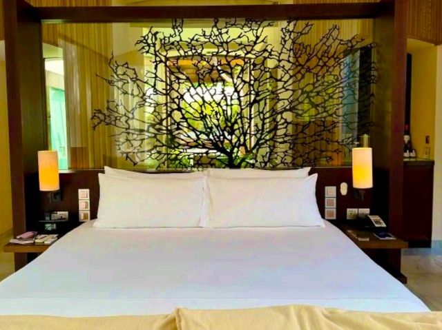Conrad Maldives Rangali Island – Iconic Overwater Experience