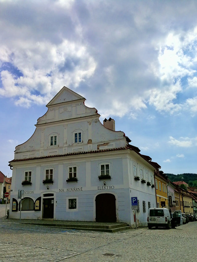 Pension Na Kovárně – A Cozy Riverside Escape in Český Krumlov ✨