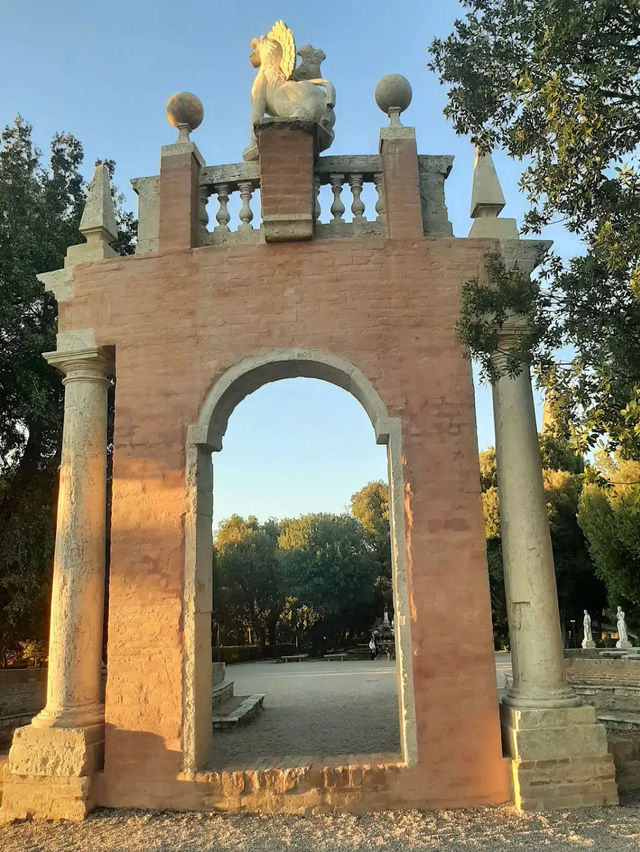 Ancient Portals View🏛️