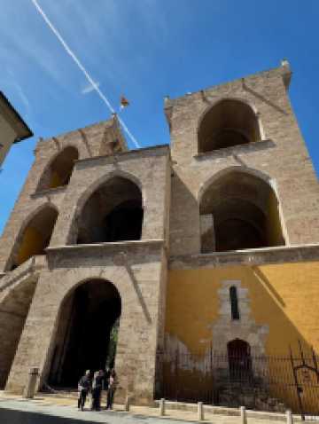 Guardians of Valencia’s Medieval Past